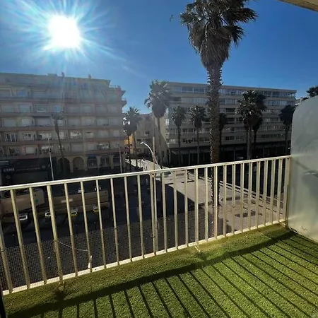 Appartement 20 Mts Plage, Pl Mediterranee, Vue Parking