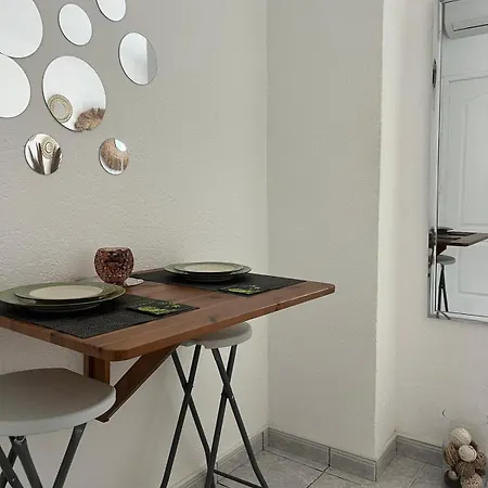 20 Mts Plage, Pl Mediterranee, Vue Parking Apartment