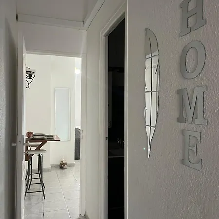 Appartement 20 Mts Plage, Pl Mediterranee, Vue Parking