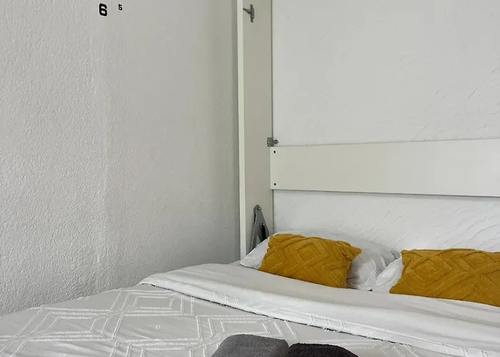 20 Mts Plage, Pl Mediterranee, Vue Parking 公寓